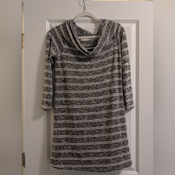 Altar'd State Sweaters - Altar'd State Gray and White Cowl Neck Sweater